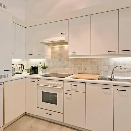 Apartment Huswell - Comfortable With Sea View & 2 Terraces *